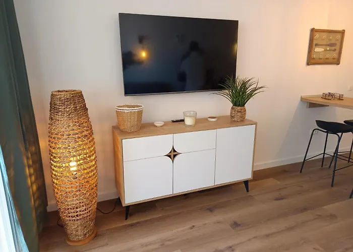 아파트 Ocean View Luxury Big Terrace 1 Bedroom 아데제